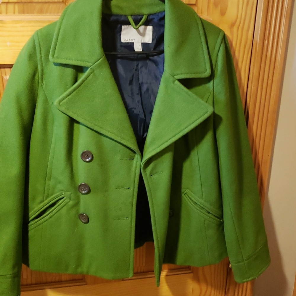 Green pea coat